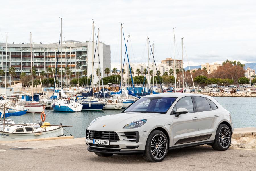  Porsche Macan S (95B) 2018 года  (WW) (фото 34 из 235)